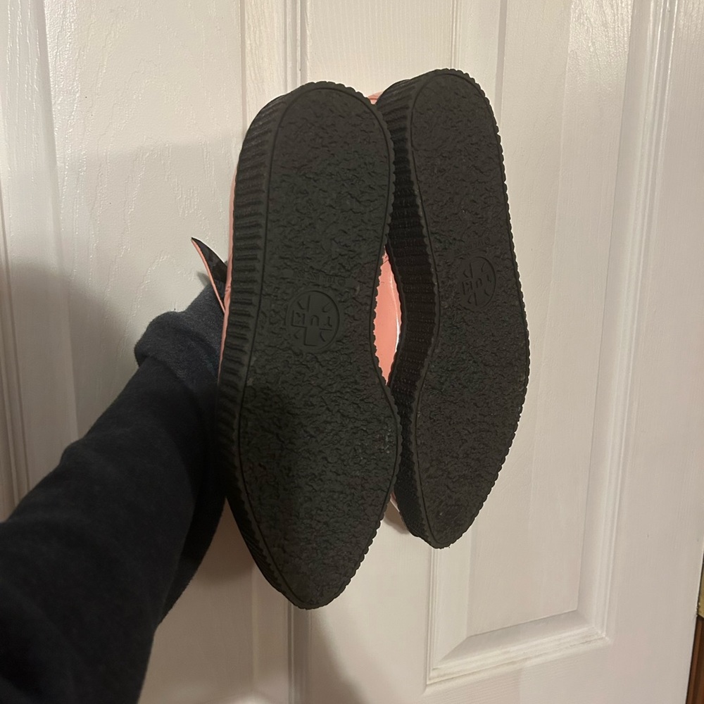 T.U.K Pink Creepers Size 7 - Picture 3 of 3